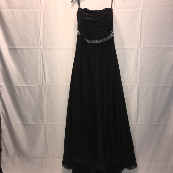 SHERRI HILL BLACK GOWN WITH BEDAZZLED STRAP - Picture 7 of 8